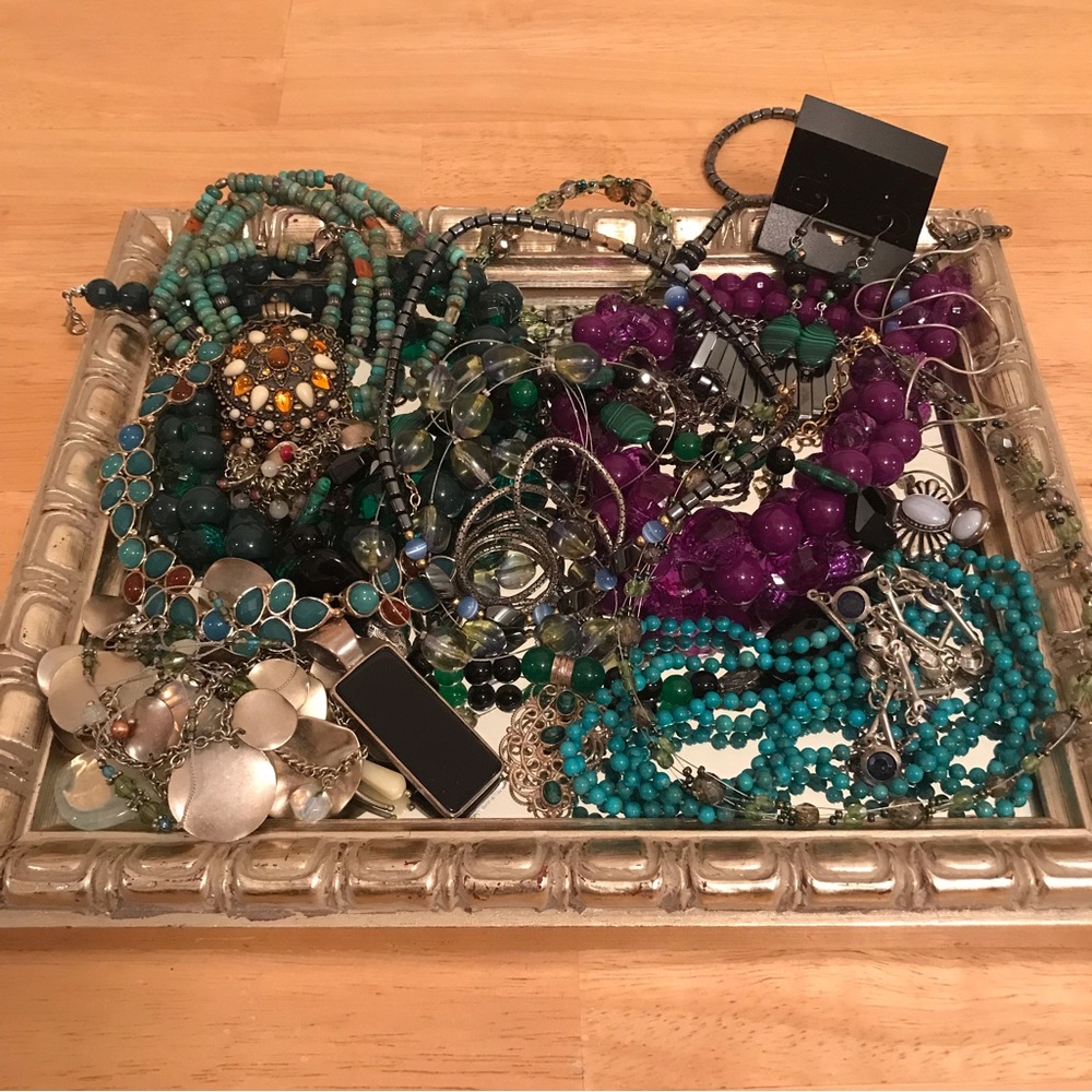 Jewelry Bundle Lot Beads Stones Silver Tone Pieces Necklaces, Pendants